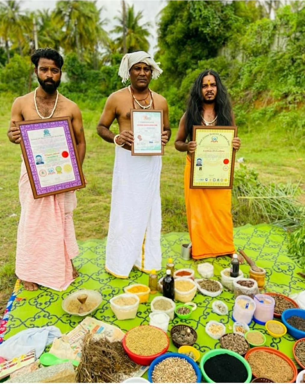 HAKKI PIKKI ADIVASI NEELAMBARI HERBAL HAIR OIL